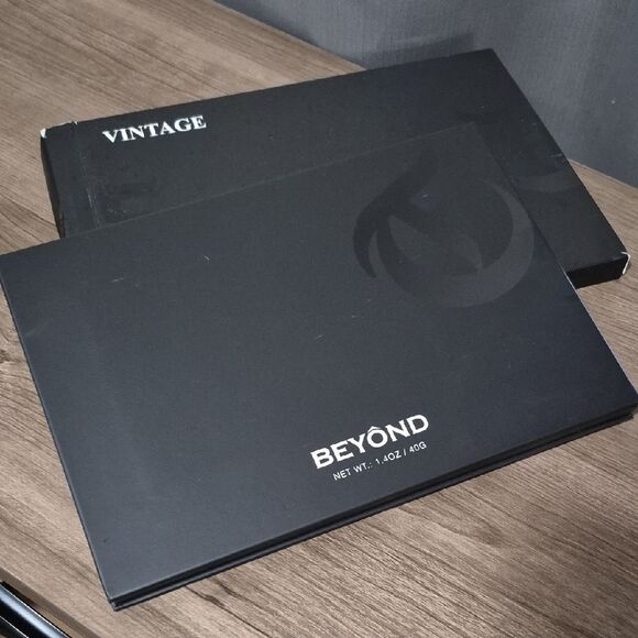 💲1️⃣0️⃣ Bundled ✔BEYOND COSMETICS 40SP Vintage Shimmer Matte Eyeshadow  Palette - Picture 1 of 10